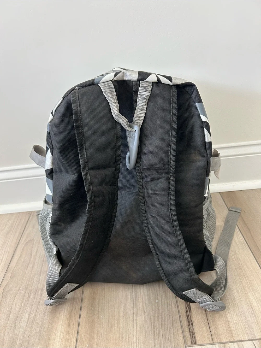 Rawlings Black and Gray Geometric Pattern Backpack